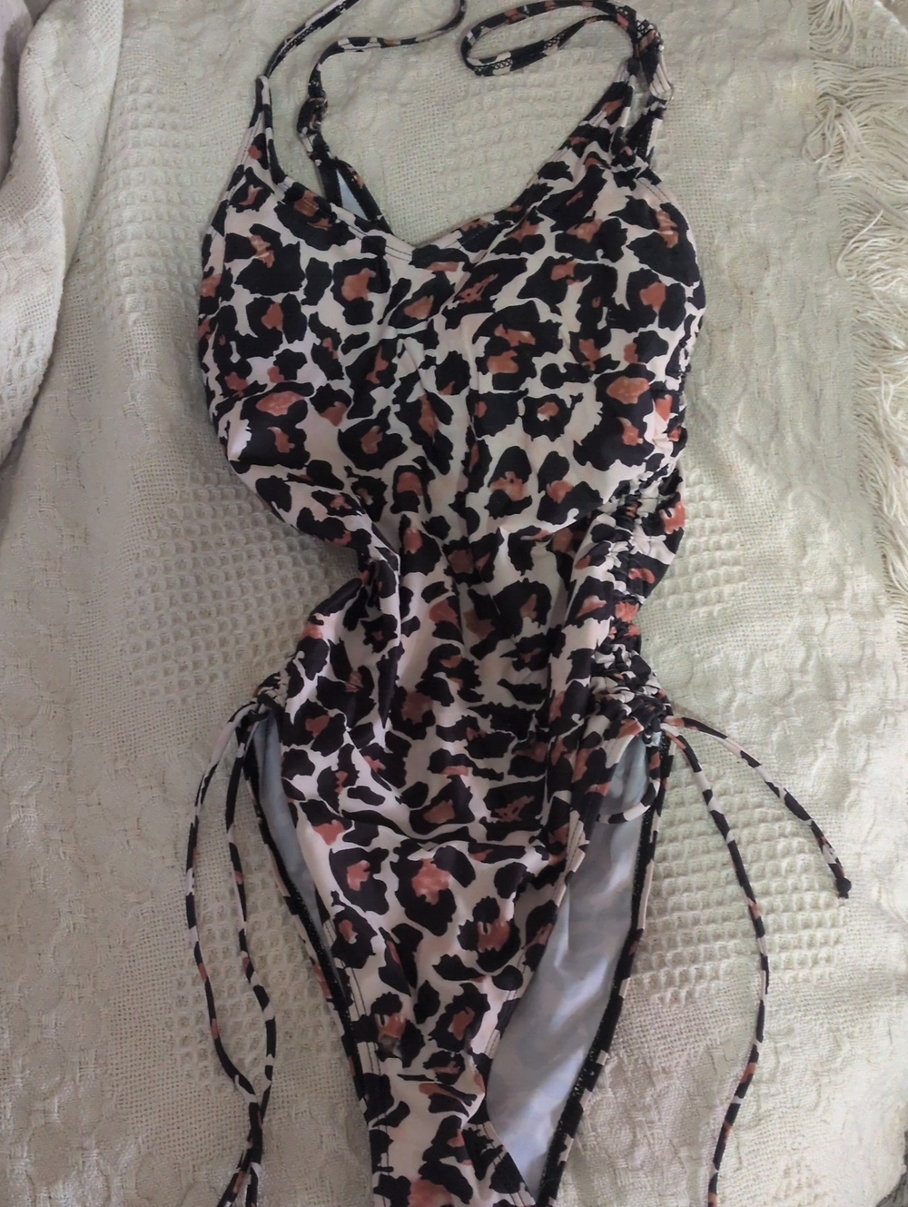 Ladies ALLureLove (AULRO) leopard print one-piece swimsuit.